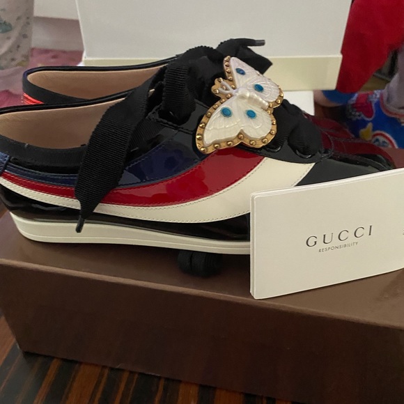 GUCCI/Women’s/Black/Falacer/Butterfly/size 6 1/2 - Picture 7 of 10